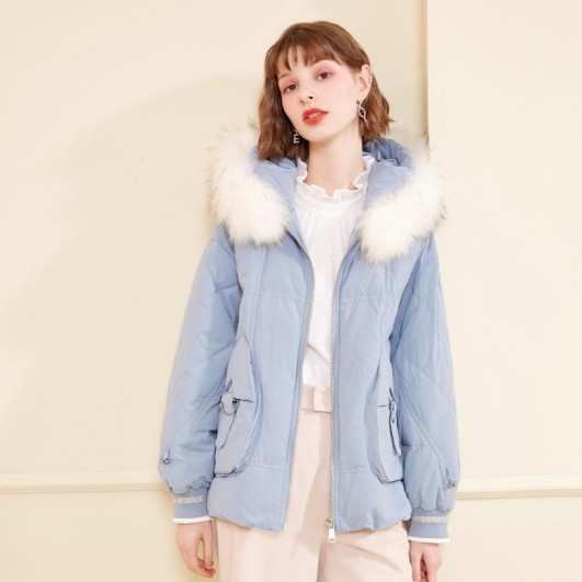 聚焦时代热点 戈蔓婷品牌女装让你徜徉在精致女装中