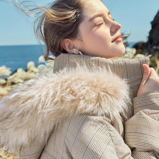 善于捕捉国际潮流之风 戈蔓婷开创女装的新纪元