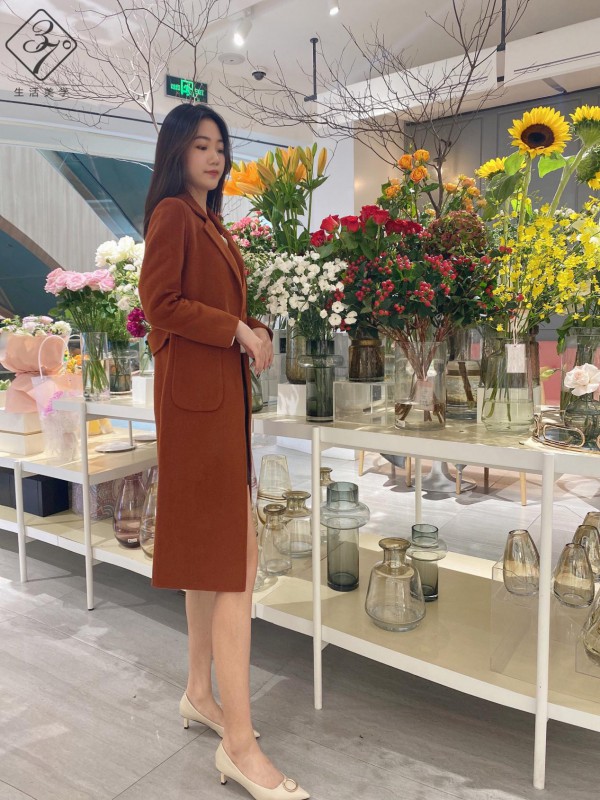 如何抓住女装机遇赚钱?加盟37°生活美学再创致富之路!