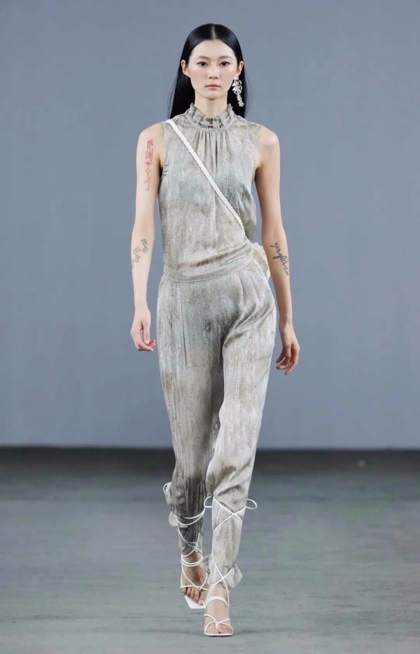 S/S 2021深圳时装周:朗黛国际 | 聚澎湃之活力 启新出发