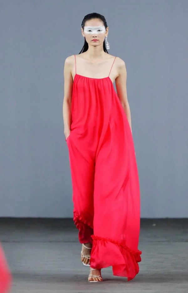 S/S 2021深圳时装周:朗黛国际 | 聚澎湃之活力 启新出发