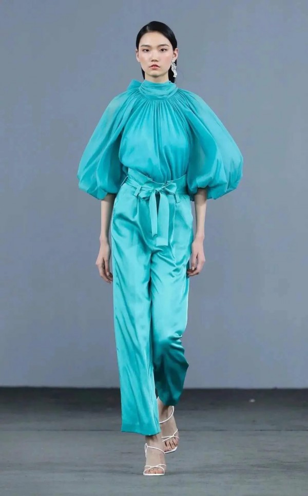 S/S 2021深圳时装周:朗黛国际 | 聚澎湃之活力 启新出发