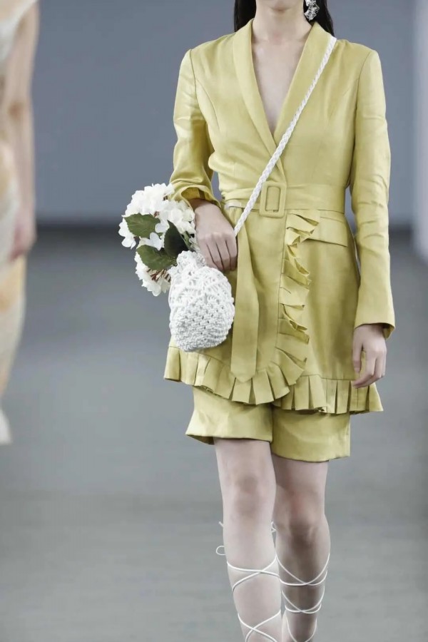 S/S 2021深圳时装周:朗黛国际 | 聚澎湃之活力 启新出发