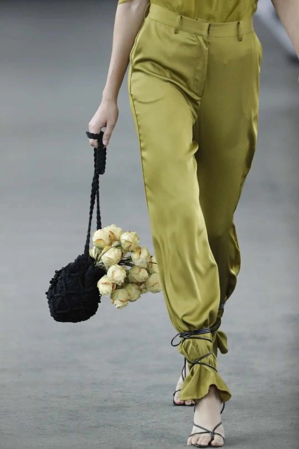 S/S 2021深圳时装周:朗黛国际 | 聚澎湃之活力 启新出发