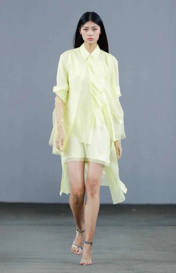 S/S 2021深圳时装周:朗黛国际 | 聚澎湃之活力 启新出发