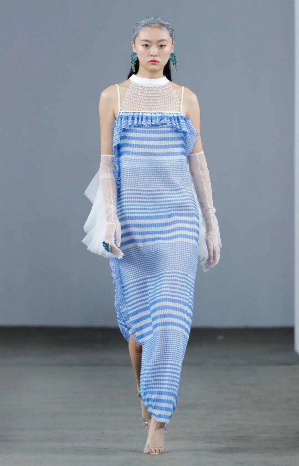 S/S 2021深圳时装周:朗黛国际 | 聚澎湃之活力 启新出发