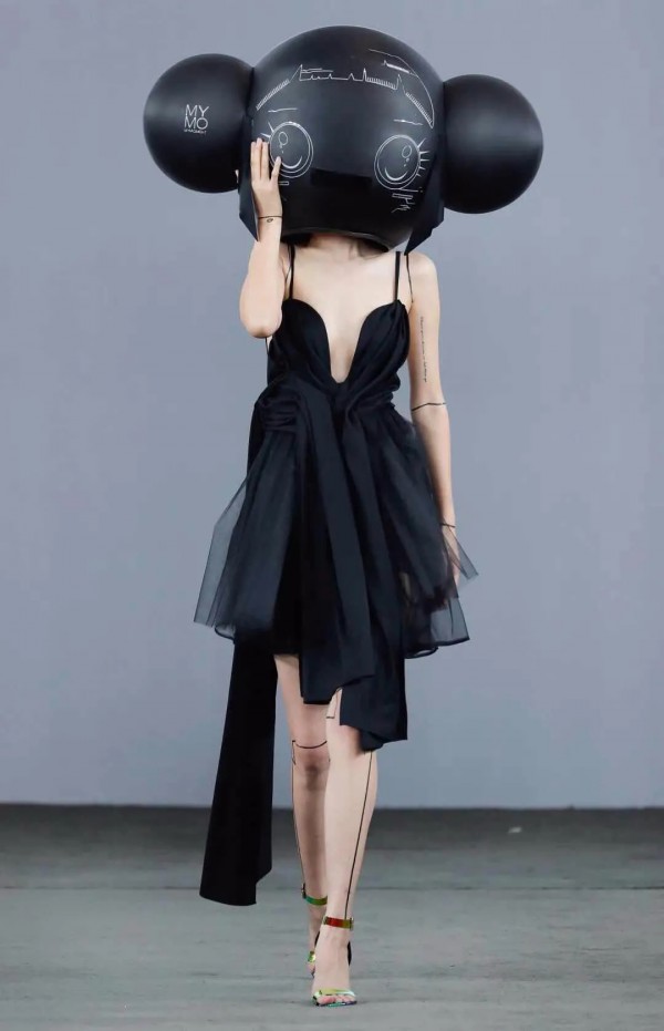 S/S 2021深圳时装周:朗黛国际 | 聚澎湃之活力 启新出发