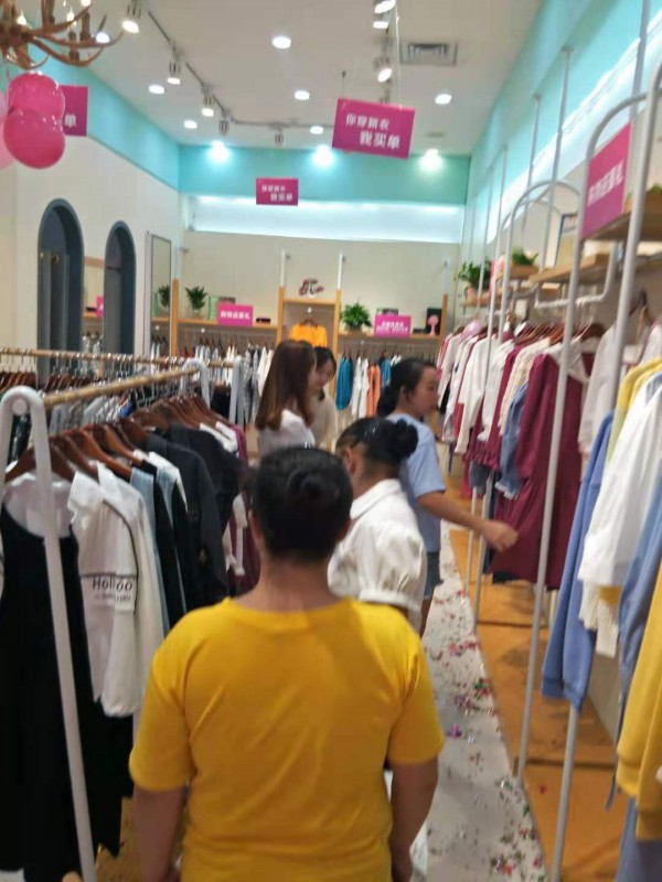 服装店铺如何提高进店率?四招让你业绩飙升!