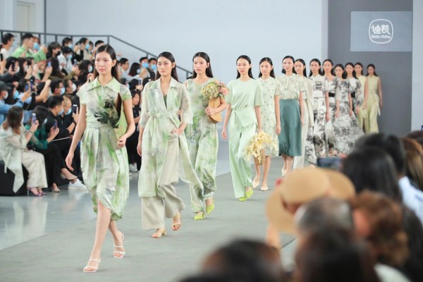 迪凯十周年沙滩音乐酒会暨2021夏季新品发布会