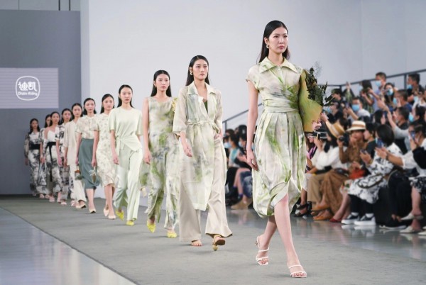 迪凯十周年沙滩音乐酒会暨2021夏季新品发布会