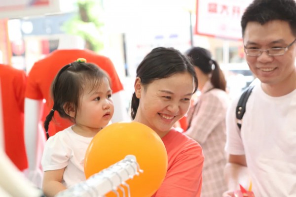 情歌服饰｜化州旗舰店盛装开业 !LOVE SONG