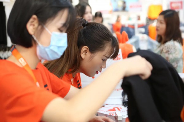 情歌服饰｜化州旗舰店盛装开业 !LOVE SONG