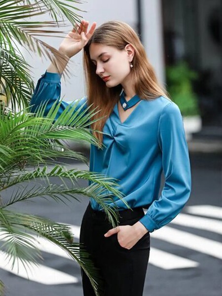 2021年曼秀缤纷女装春装新品补充订货,既夏装审样会即将开幕!期待您的莅临!