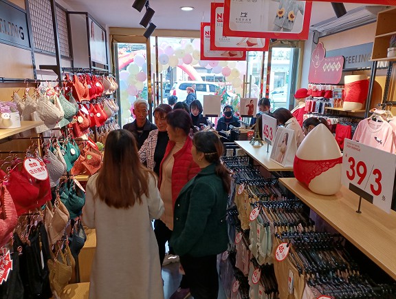 热烈祝贺都市新感觉2家加盟店开业大吉!