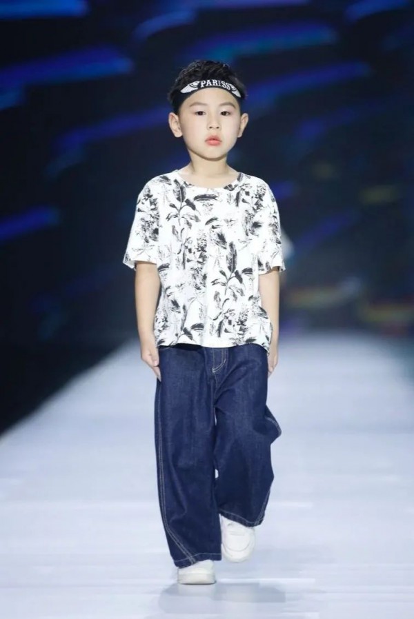 中影影视——春日市集ANNLAI安黎小镇新品发布会