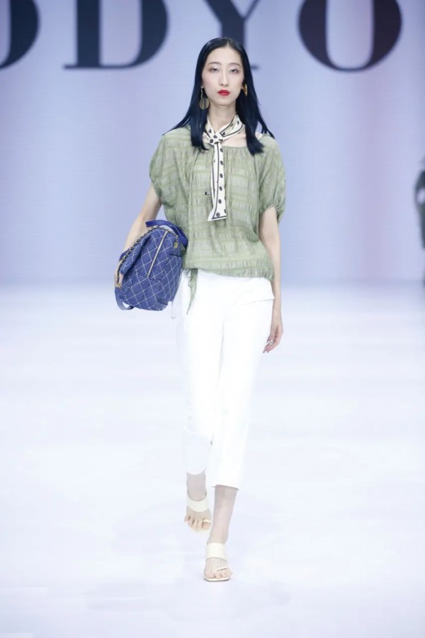 SOODYOOW欧丝蒂雅文女装品牌新品发布