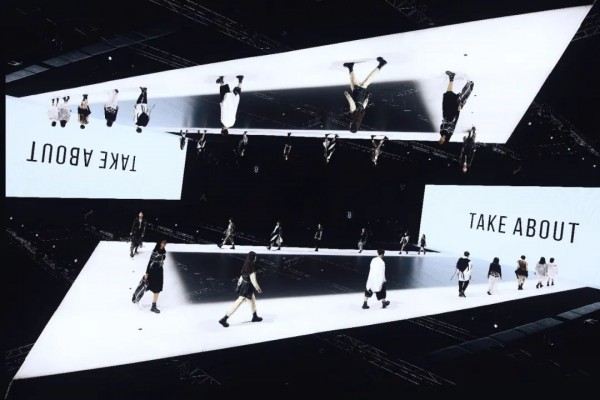 “不被左右”—唐卡2021SS FASHION SHOW