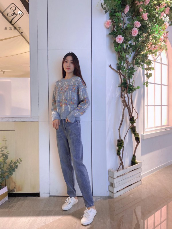 目前创业浪潮火热 试试加盟37°生活美学女装!