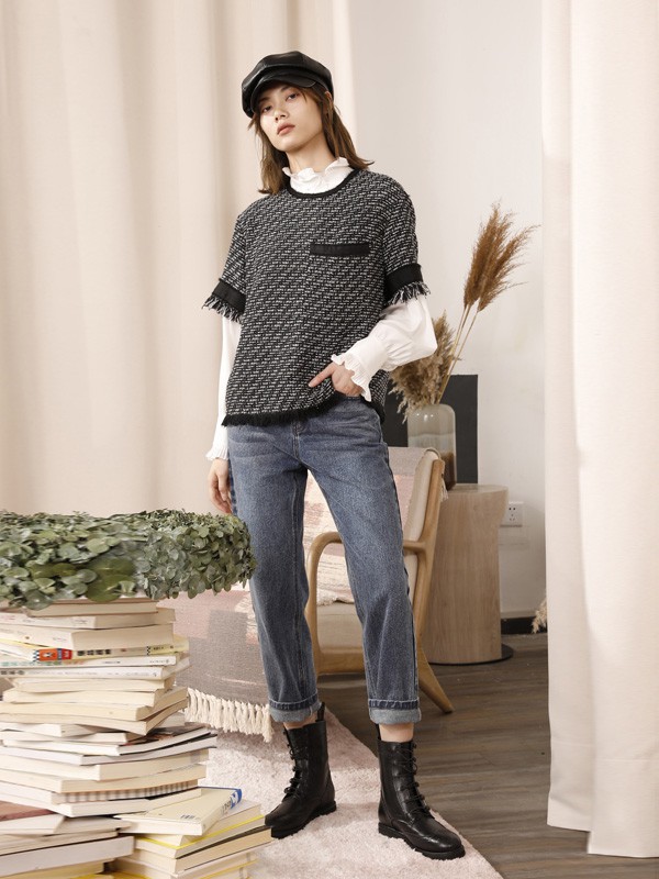 冬季怎么穿更吸引眼球?芮玛女装点亮你的冬天