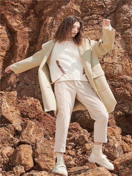 秋冬的外套应该怎么选？瑞尔女装时尚好看