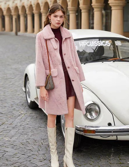 2020秋冬盛宴 春美多大衣出场 众压群芳