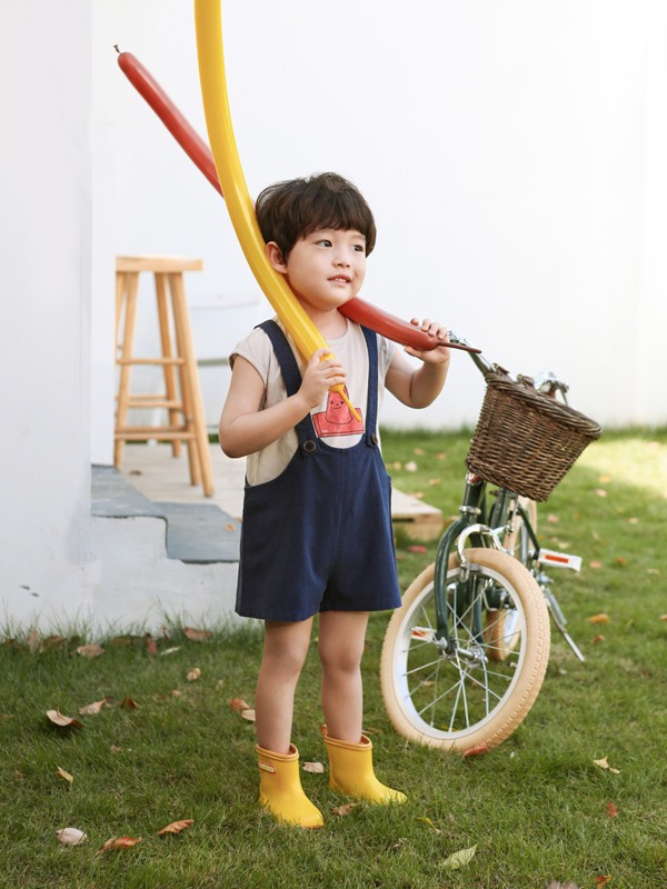 10万元适合开什么店?莫小汐童装值得信赖