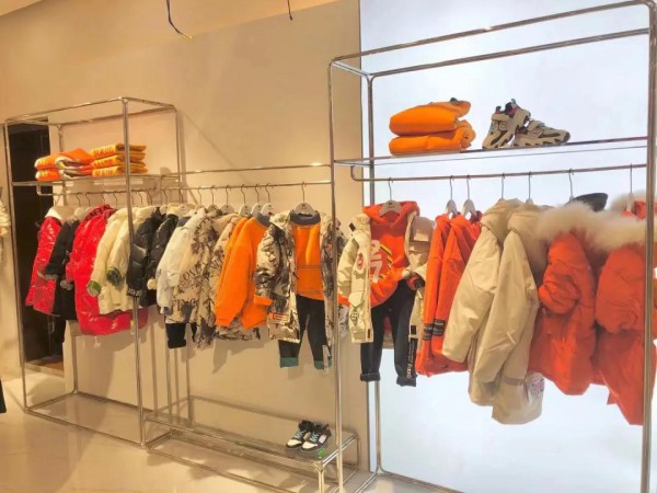 小鬼当家童装长赤新店开业 全场低至3.9折