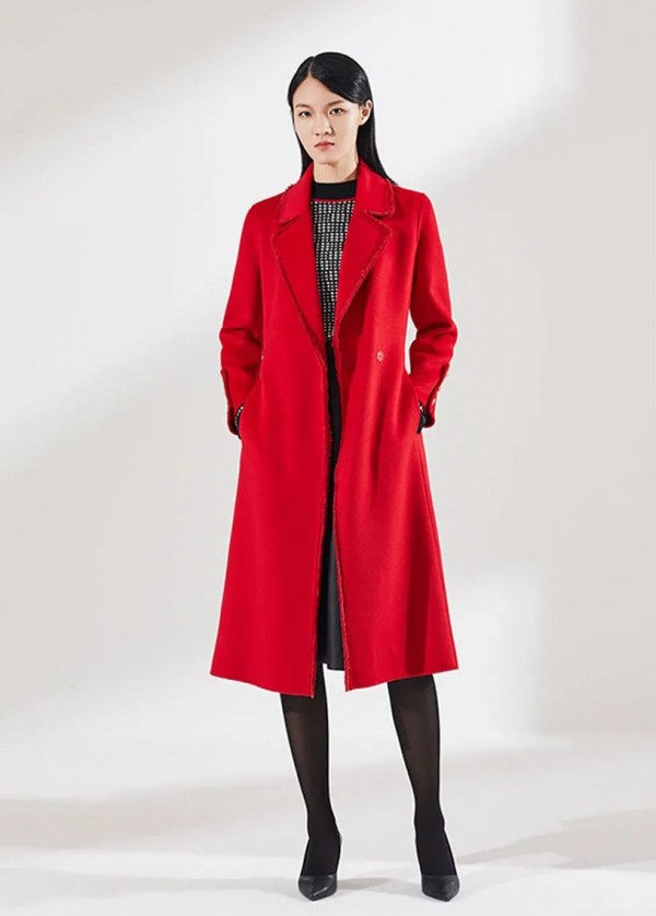 迪图女装品牌冬装上新 优雅干练通勤必备