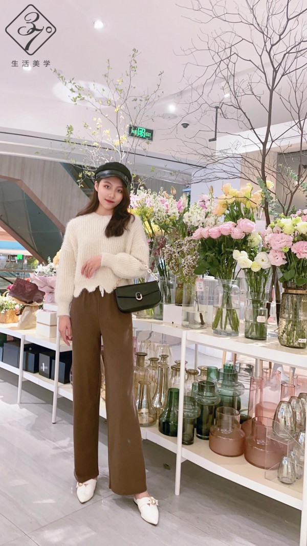 广州女装品牌全年无淡季 37°生活美学百款新品上市!