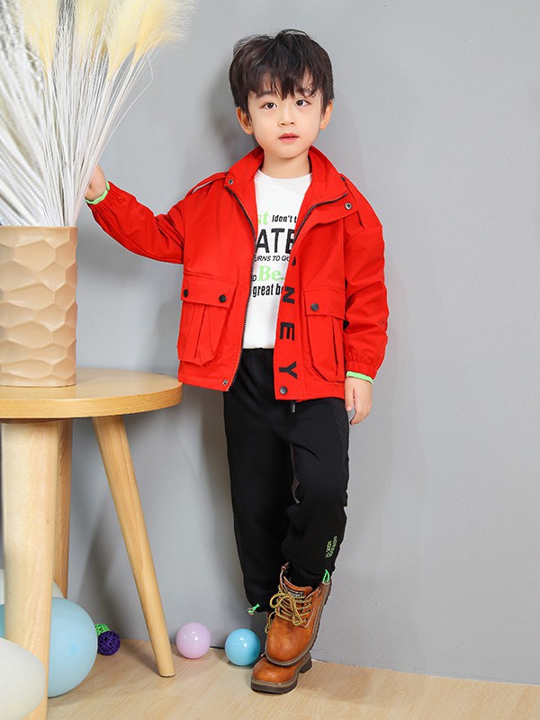 艾宝依:迎接新的一年 带来新时尚