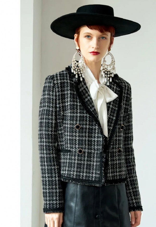 小香风是什么风格 小香风外套怎么搭配