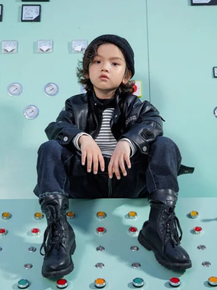 潮范十足的单品 显现你的穿衣态度