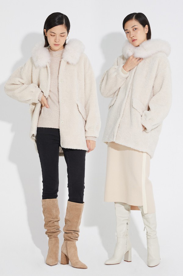 毛绒外套怎么搭配 毛绒外套配裤子还是裙子好