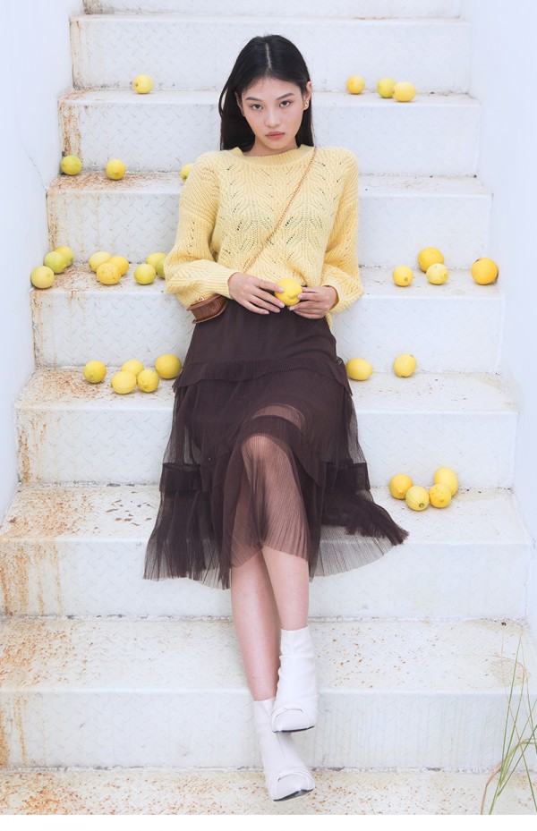 今年过年穿什么颜色衣服好看 柠檬黄给冬日+1°C的温暖