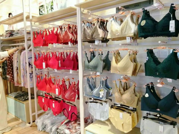 迎双十二 热烈祝贺深圳龙华刘女士诗曼芬新店开业大吉!