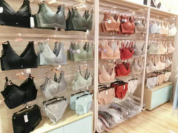 迎双十二 热烈祝贺深圳龙华刘女士诗曼芬新店开业大吉!