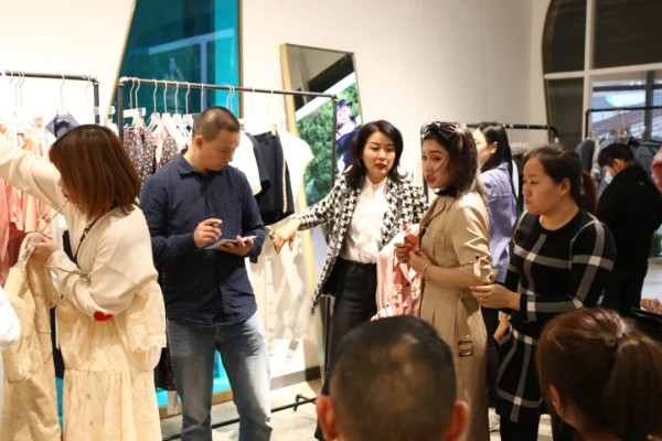 MIXTIE璀璨2021夏季新品订货会圆满结束