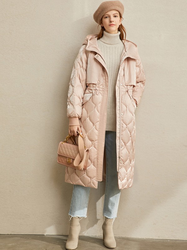 冬季必备羽绒服 爱依莲女装保暖又时尚