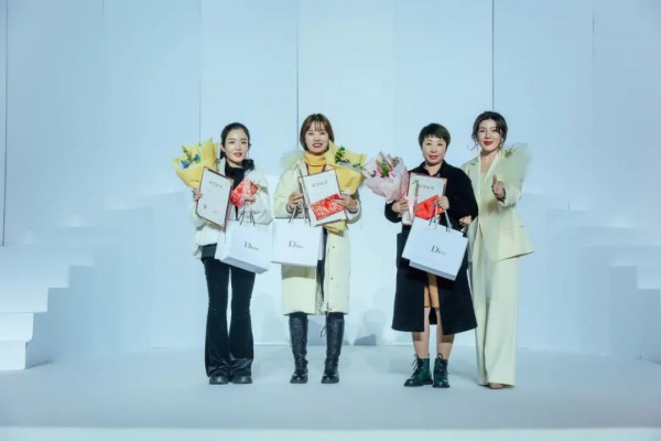 “秘境之旅” 你与美丽的神秘邂逅 ——“佳人苑” 2021年夏装新品发布会,表彰大会