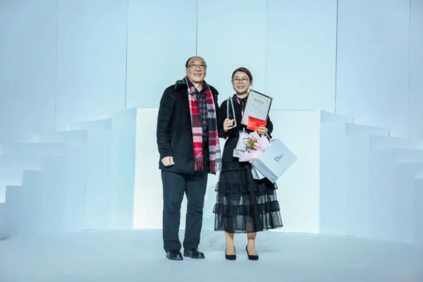 “秘境之旅” 你与美丽的神秘邂逅 ——“佳人苑” 2021年夏装新品发布会,表彰大会