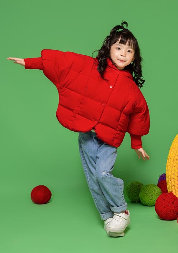 小孩子的轻薄羽绒服选什么牌子 笛牧童装软乎乎超舒适