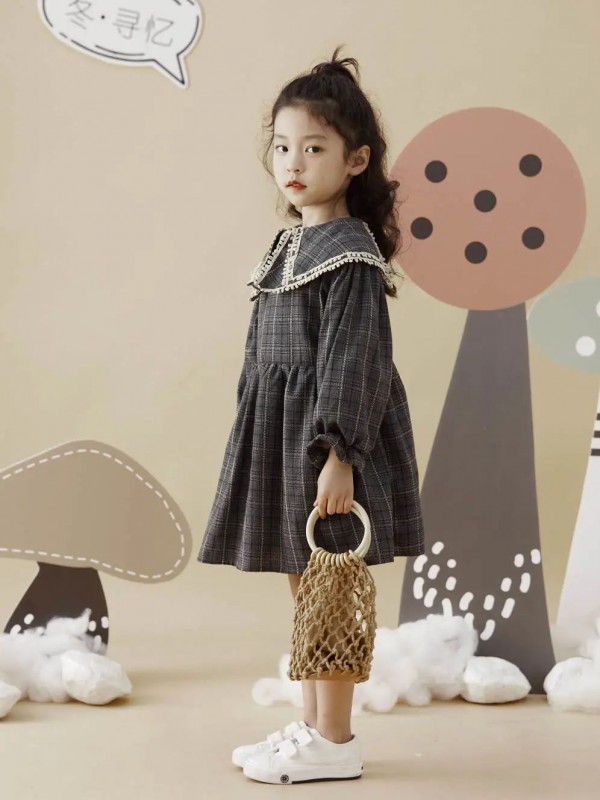 小女孩冬天的连衣裙超好看 DC童装的森林公主梦