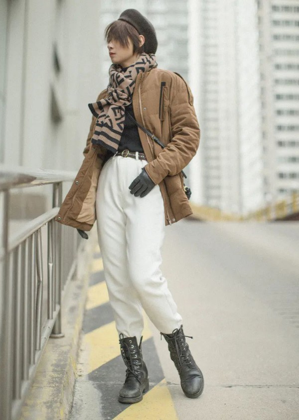 冬季怎么叠穿混搭好看 小愚女装给您来点颜色