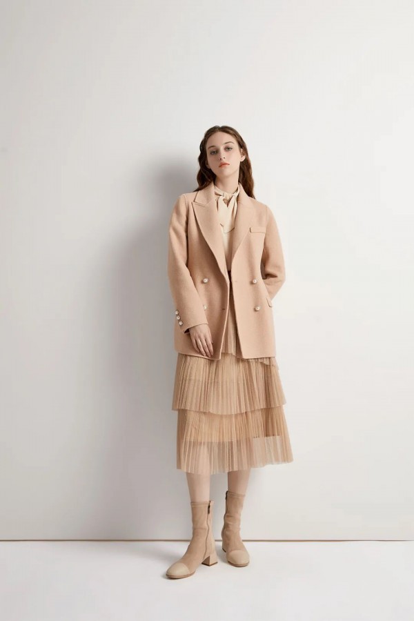 年底聚会同学会怎么穿 LEISURE女装C位出道年末穿搭术