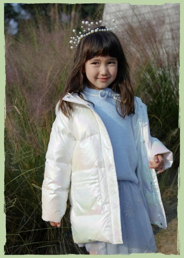 ULLU优露童装冬日的奇妙探险之旅