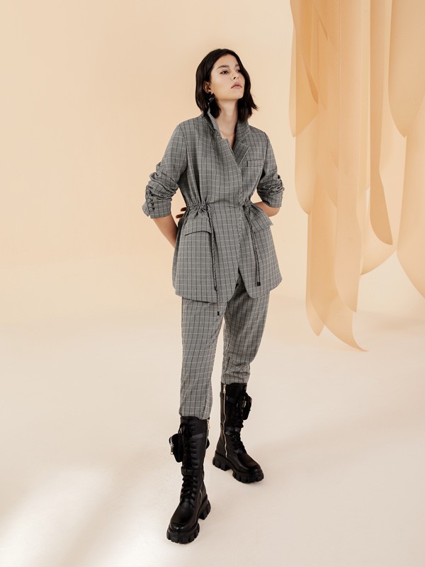 高端女装品牌加盟选择“芮玛”具有更多优势