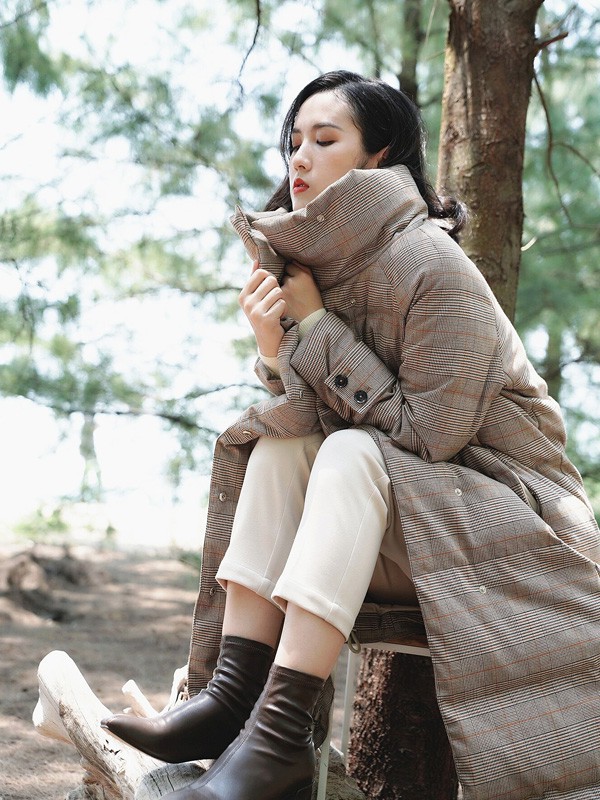 新手如何开底色女装加盟店?开店选址什么要求?