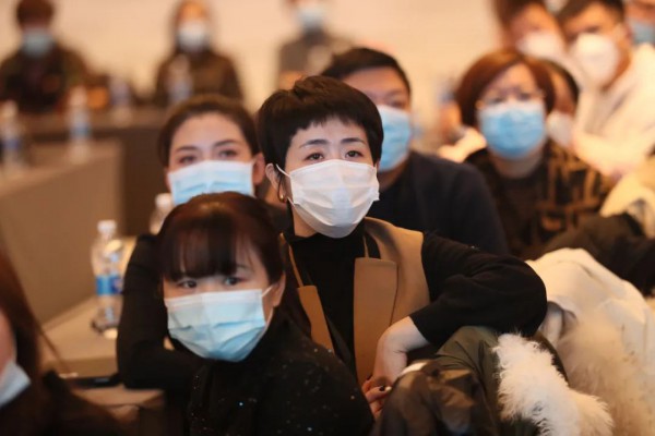 LUONA 2021夏季高级女装发布会完美收官