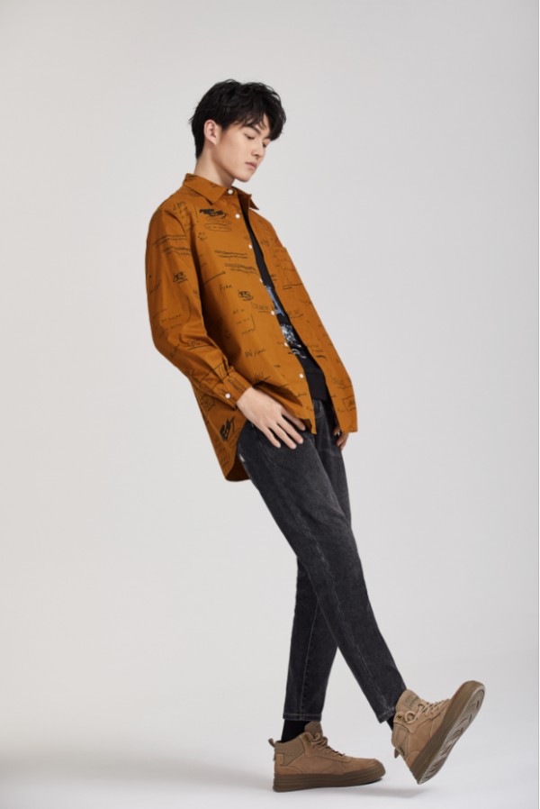 KM男装2021新品 休闲涂鸦系列单品
