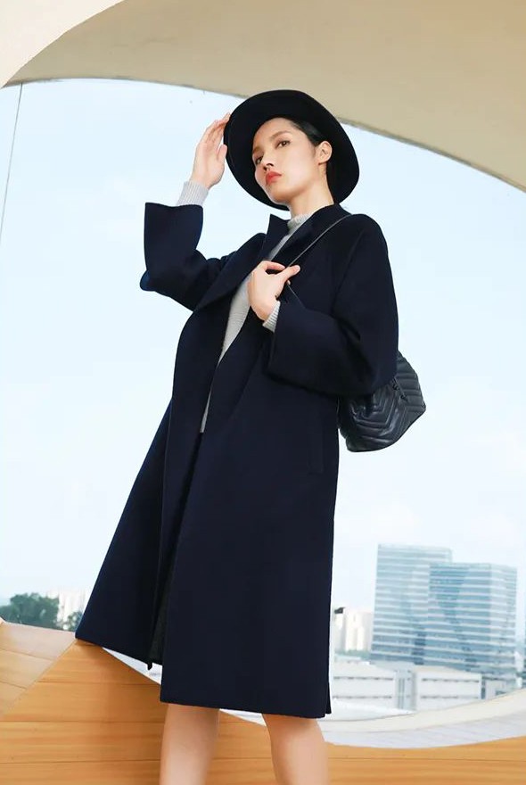 印象草原女装至暖羊绒 风格自在衣间